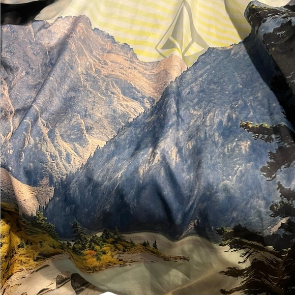 Volcom mens jacket  warm costly but comfotable - Picture 3 of 11